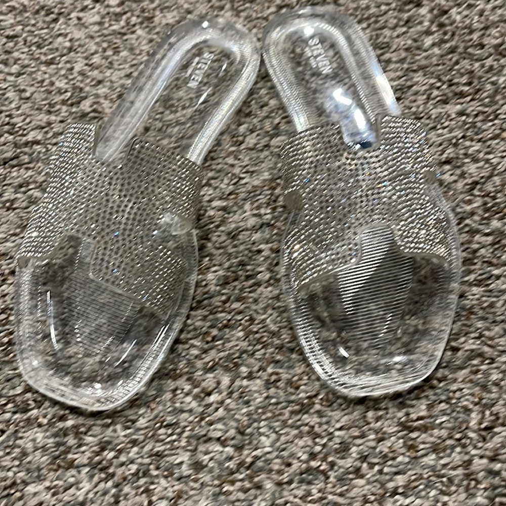 Sandals - Picture 4 of 5